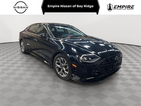 Used 2023 Hyundai Sonata SEL w/ Convenience Package image 1