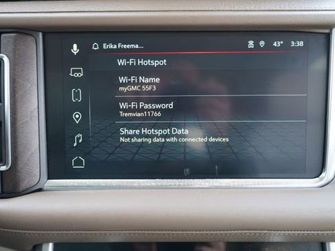 Used 2023 GMC Yukon Denali w/ Advanced Technology Package AWD/4WD image 39