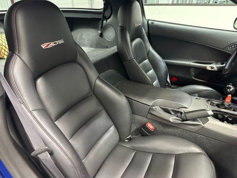 Used 2007 Chevrolet Corvette Z06 w/ Preferred Equipment Group RWD image 26