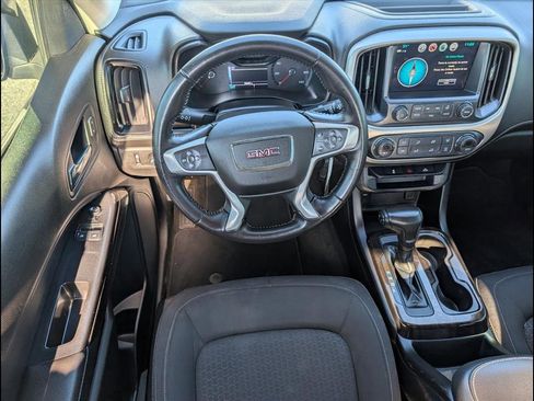 Used 2017 GMC Canyon SLE w/ SLE Convenience Package image 11