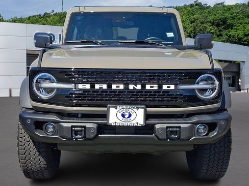 Used 2025 Ford Bronco Badlands AWD/4WD image 2