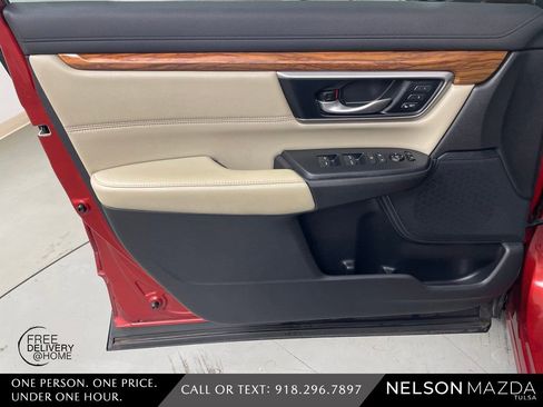 Used 2019 Honda CR-V Touring image 17