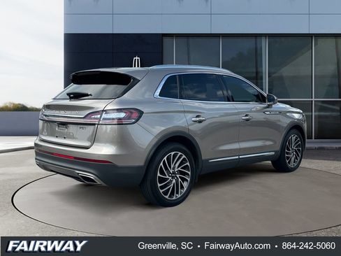 Used 2020 Lincoln Nautilus Reserve FWD image 7
