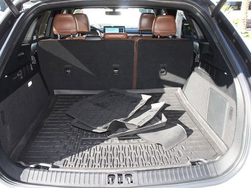 Certified 2023 Lincoln Nautilus Reserve image 18