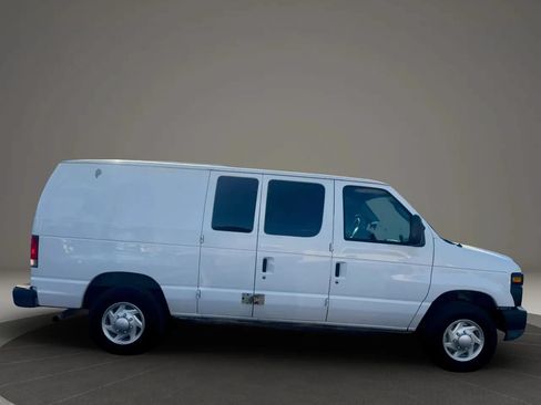 Used 2008 Ford E-350 and Econoline 350 Super Duty RWD image 4