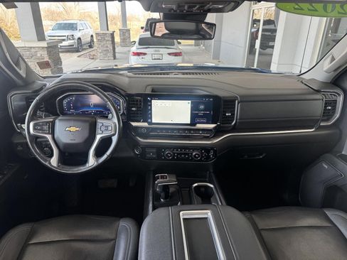 Used 2022 Chevrolet Silverado 1500 LTZ image 13