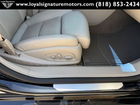 Used 2014 Cadillac XTS Luxury w/ Driver Awareness Package FWD image 38