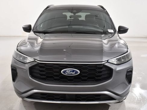 Used 2024 Ford Escape ST-Line w/ Tech Pack #1 AWD/4WD image 3