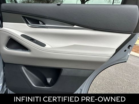 Certified 2026 INFINITI QX60 Luxe w/ Family Package image 32