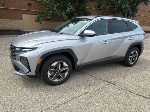 Used 2025 Hyundai Tucson SEL AWD/4WD image 8