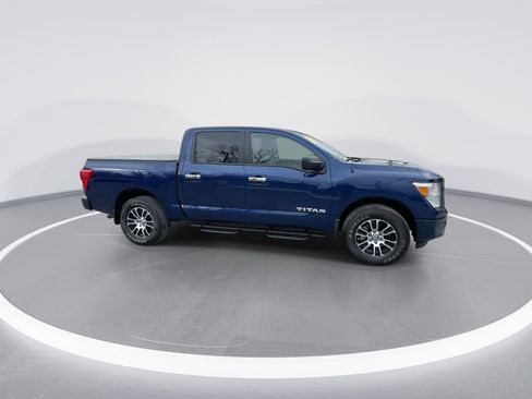 Used 2021 Nissan Titan SV w/ SV Convenience Package image 23
