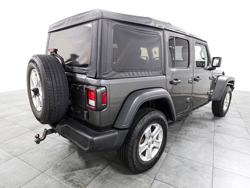 Used 2018 Jeep Wrangler Unlimited Sport S AWD/4WD image 6