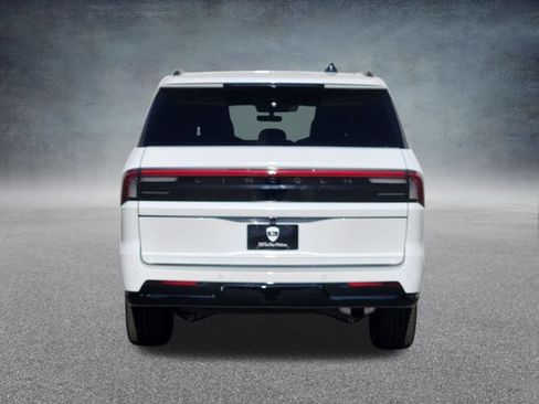 New 2027 Lincoln Navigator L Reserve w/ Jet Appearance Package AWD/4WD image 6