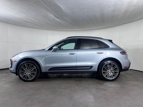 Certified 2026 Porsche Macan AWD/4WD image 2