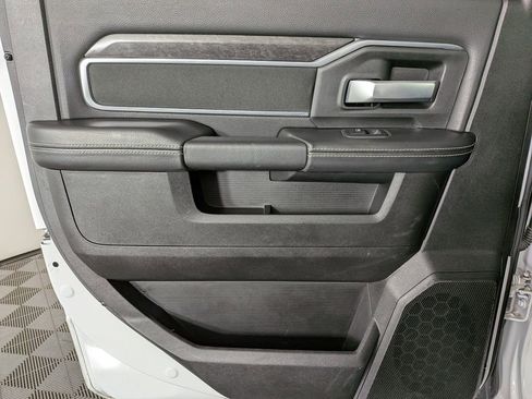 Certified 2024 RAM 2500 Big Horn w/ Night Edition image 29