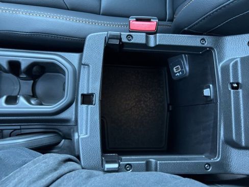 New 2025 Jeep Gladiator Sport S image 23