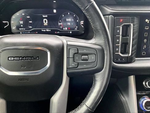Used 2022 GMC Yukon Denali AWD/4WD image 15