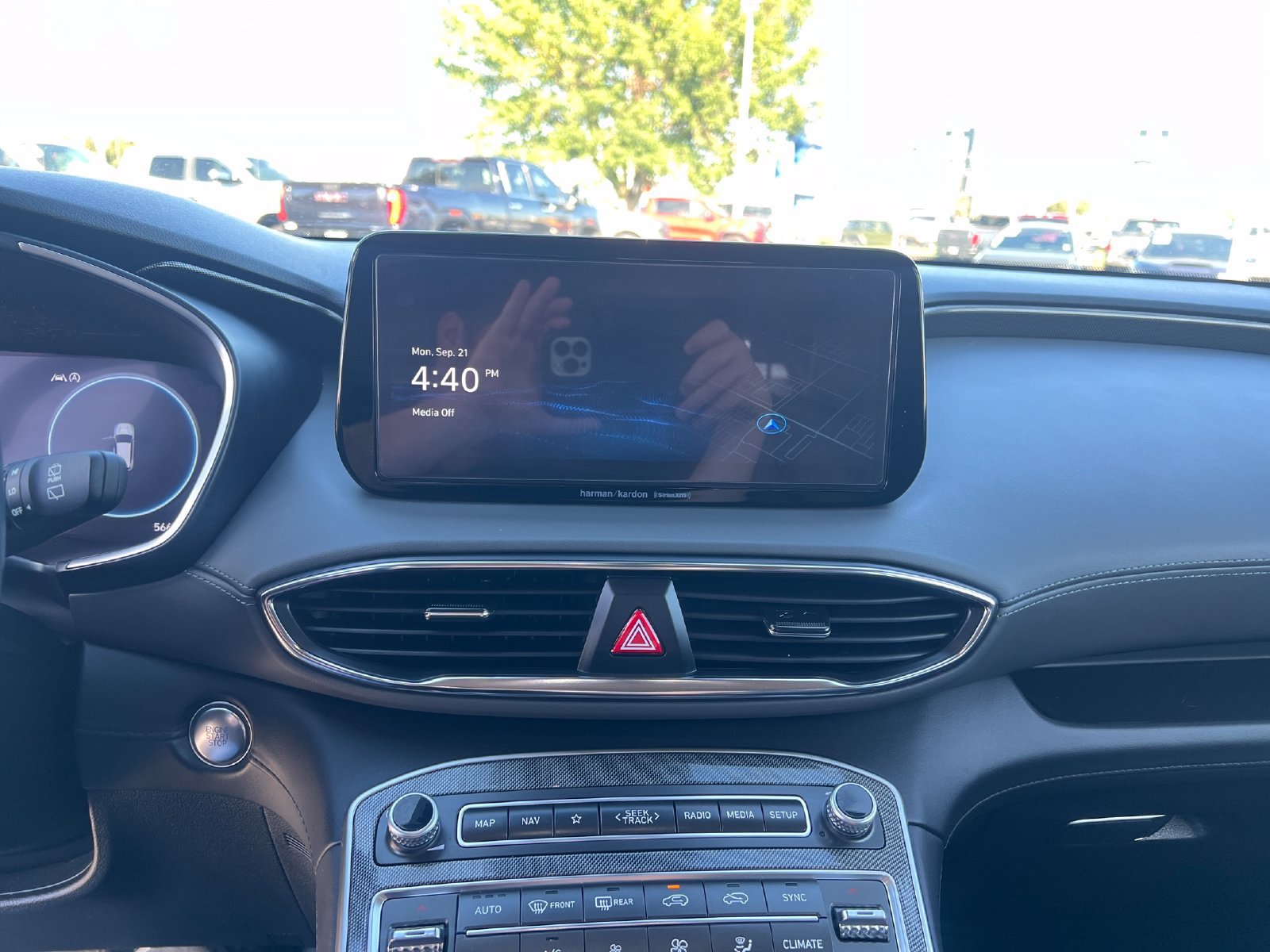 Used 2023 Hyundai Santa Fe SEL w/ Premium Package AWD/4WD image 19
