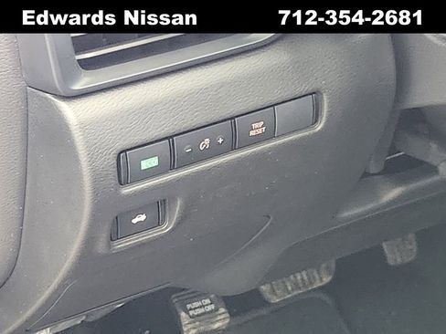 Used 2025 Nissan Sentra S image 22
