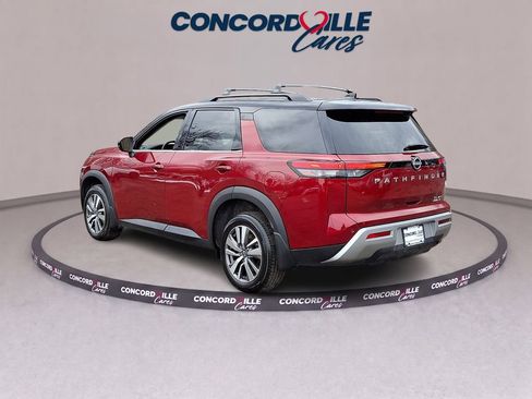 Certified 2023 Nissan Pathfinder SL AWD/4WD image 5