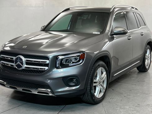 Used 2022 Mercedes-Benz GLB 250 image 1