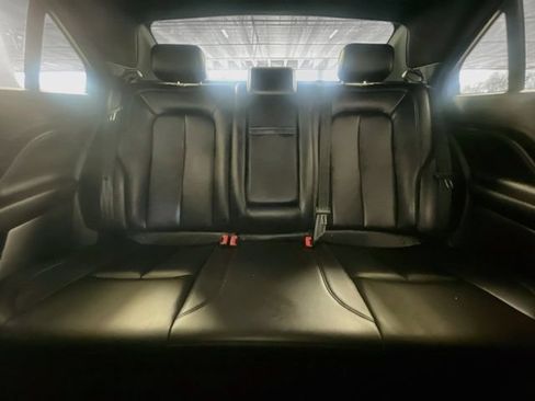 Used 2018 Lincoln Continental Premiere FWD image 26