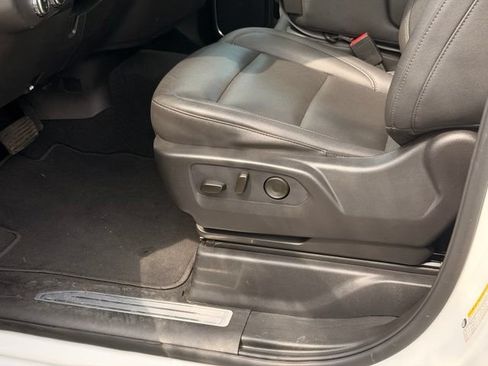 Used 2026 GMC Sierra 1500 SLT RWD image 21