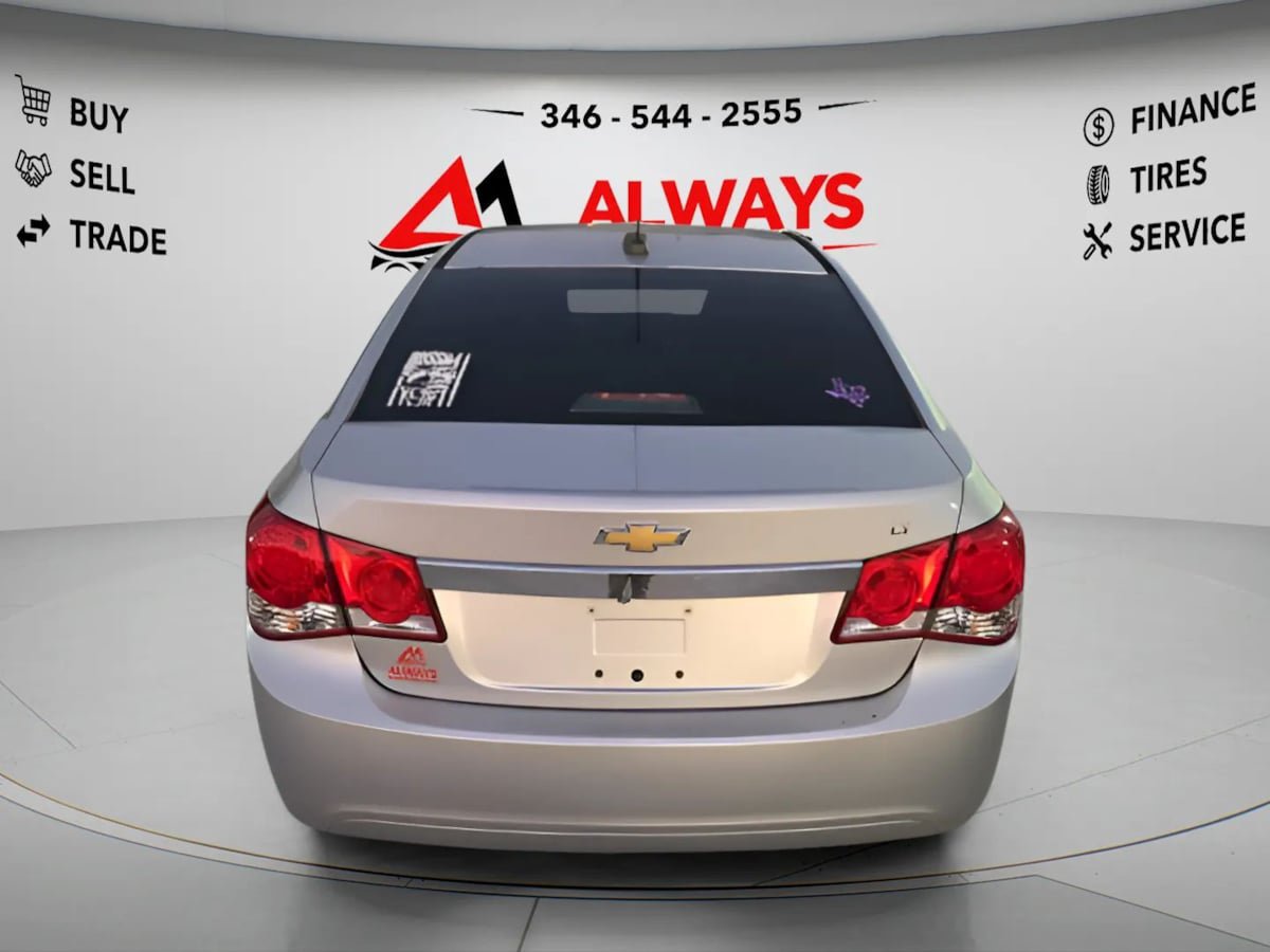 Used 2015 Chevrolet Cruze LT FWD image 16