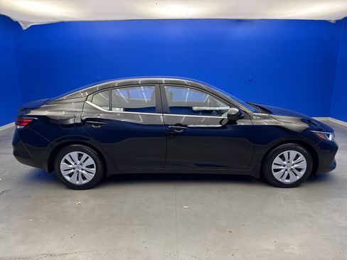 Used 2022 Nissan Sentra S image 8