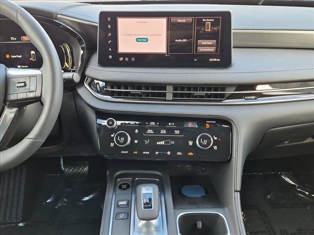 New 2027 INFINITI QX60 Luxe FWD image 12