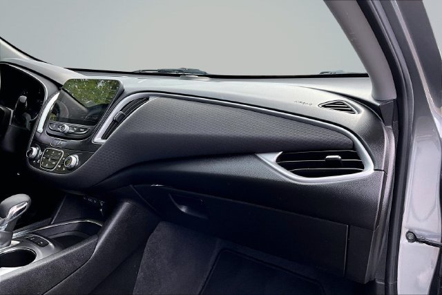 Used 2024 Chevrolet Malibu LT FWD image 25