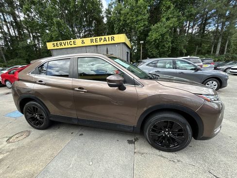 Used 2019 Mitsubishi Eclipse Cross LE AWD/4WD image 4
