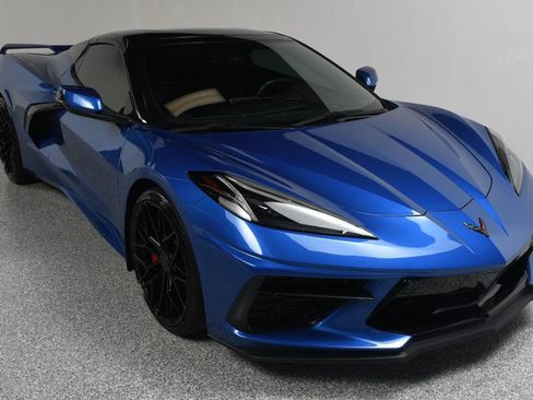 Used 2020 Chevrolet Corvette Stingray Premium Conv w/ 3LT Preferred Equipment Group RWD image 3