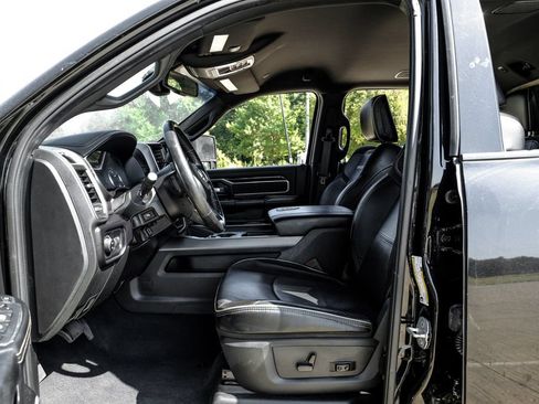 Used 2023 RAM 2500 Laramie AWD/4WD image 4