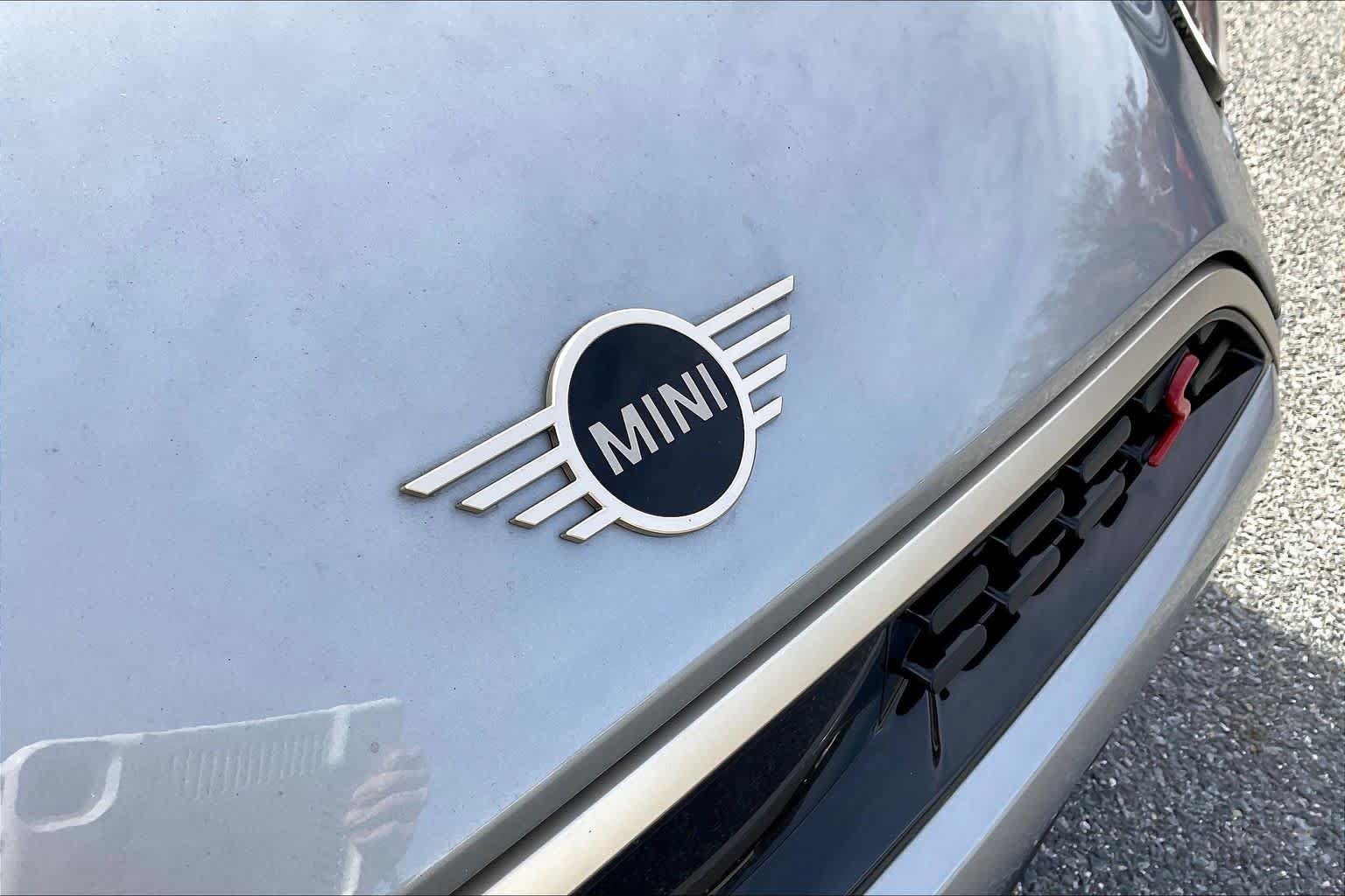 Used 2025 MINI Cooper S FWD image 9