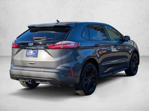 Certified 2022 Ford Edge ST-Line w/ Class II Trailer Tow Package image 5