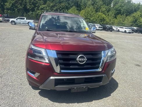 Used 2022 Nissan Armada Platinum w/ Captain's Chairs Package AWD/4WD image 2
