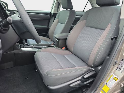 Used 2019 Toyota Corolla LE image 14