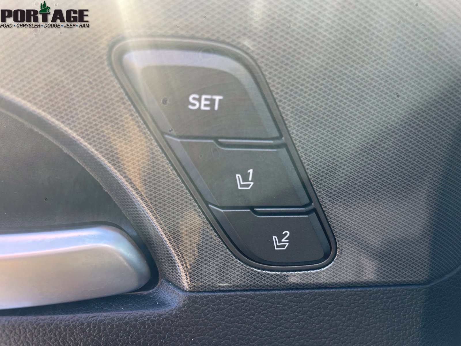 Used 2023 Hyundai Santa Fe Calligraphy AWD/4WD image 18