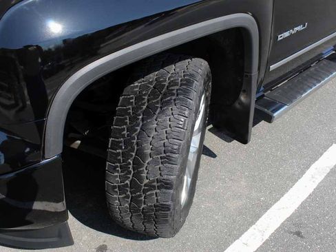 Used 2015 GMC Sierra 1500 Denali RWD image 35