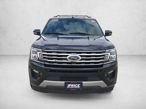 Used 2021 Ford Expedition XLT image 2