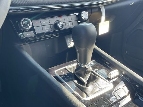 New 2026 Jeep Compass Latitude image 30