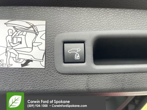 Used 2024 Toyota Sienna XSE image 24