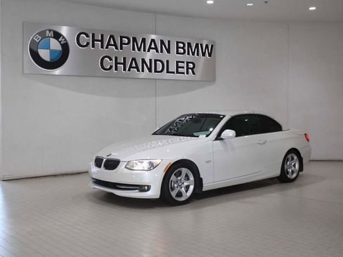 Used 2012 BMW 335i Convertible image 1