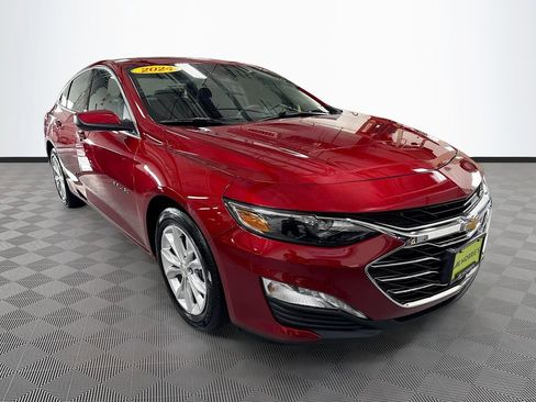 Used 2024 Chevrolet Malibu LT image 3