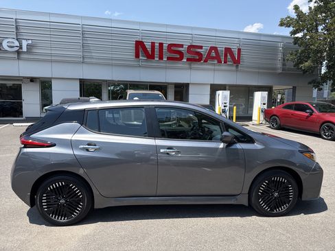 Certified 2024 Nissan Leaf SV Plus FWD image 10