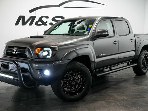 Used 2013 Toyota Tacoma PreRunner w/ TRD Sport Pkg RWD image 2