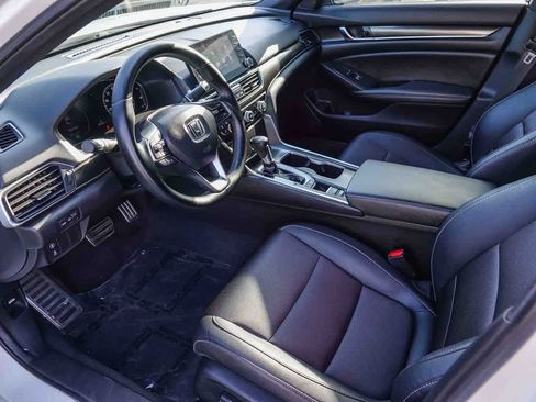 Used 2020 Honda Accord Sport image 13