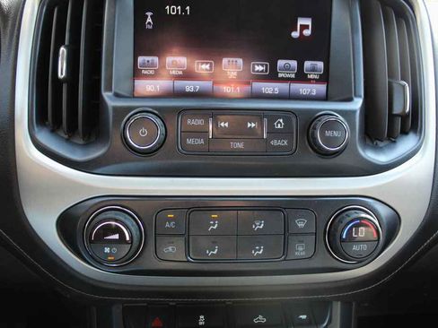 Used 2016 GMC Canyon SLT image 22