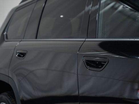 New 2026 Jeep Cherokee Overland image 17